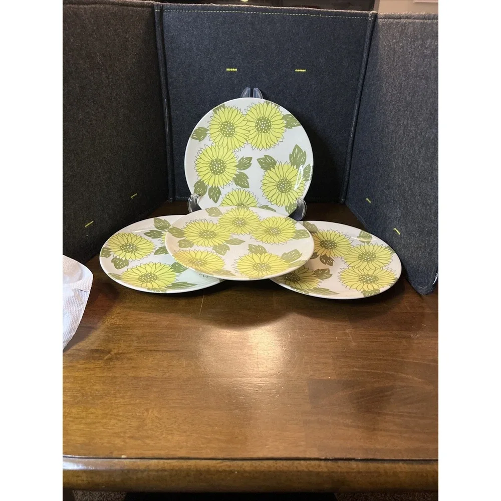 Vintage Royal China Sunflower Pattern Set Of 4 Dinner Plates 10 1/4‎ In